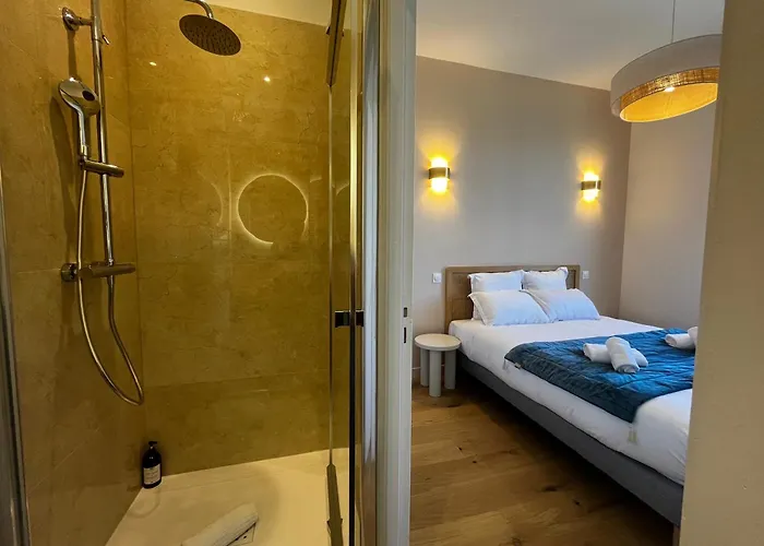 Apartment 2 Avec Climatisation, Terrasse - Gare Saint-jean *
