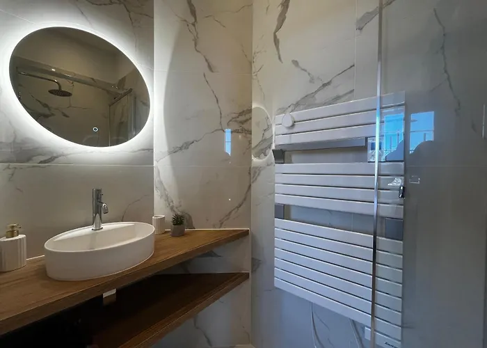 Apartment 2 Avec Climatisation, Terrasse - Gare Saint-jean